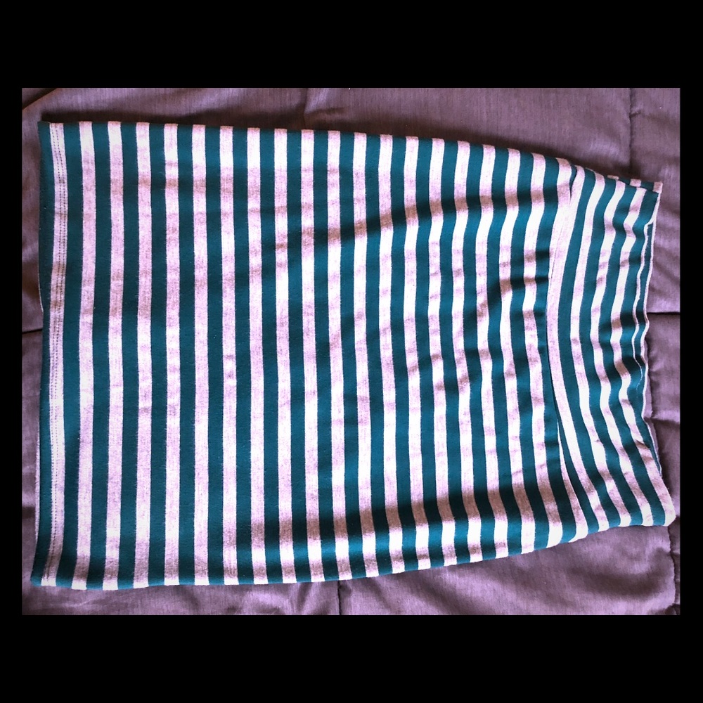 Small LuLaRoe Cassie Skirt